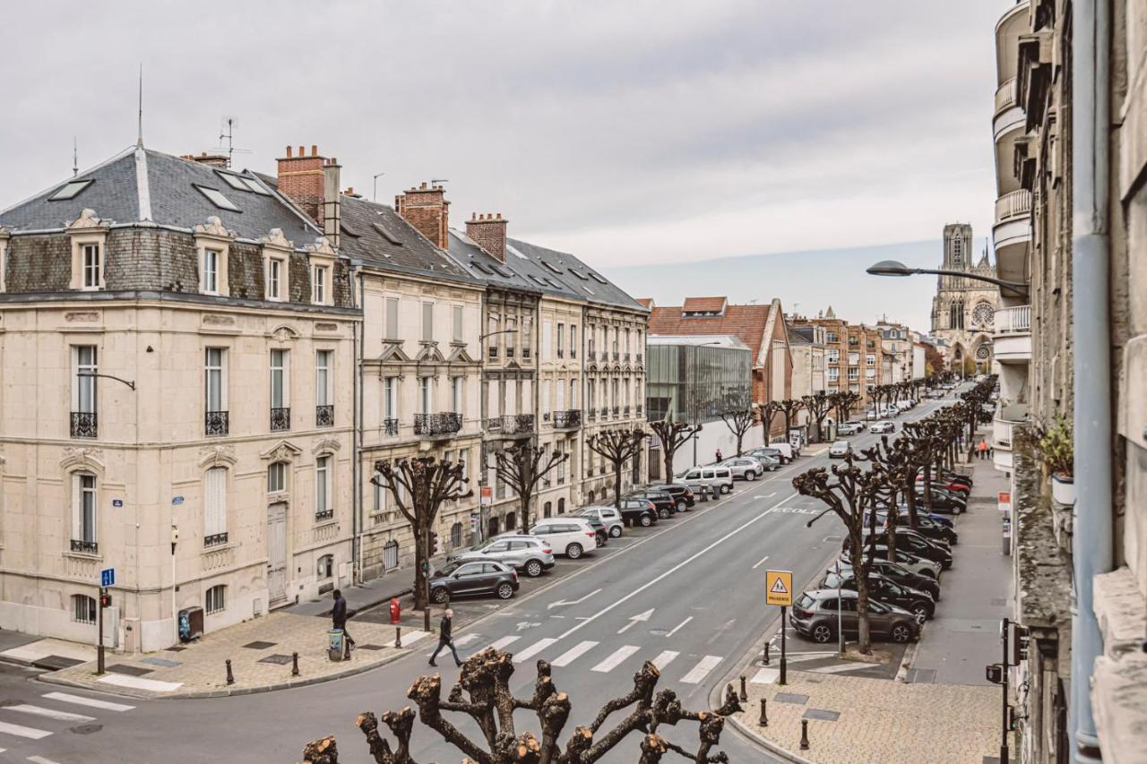 Le Mediterraneen, Face A La Cathedrale - 2D Apartment Reims Exterior foto